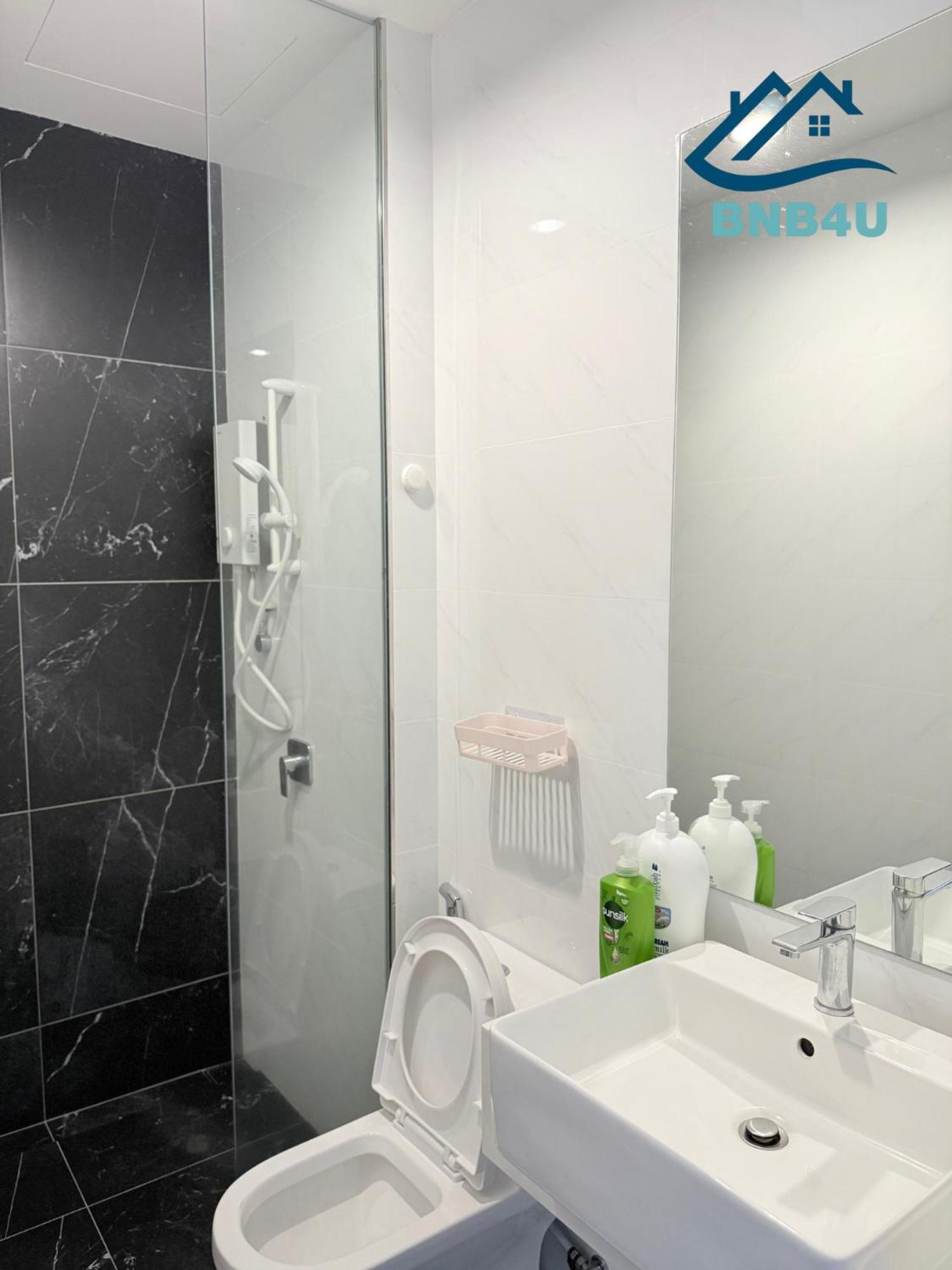 Beacon Executive Suites - Georgetown Penang Esterno foto